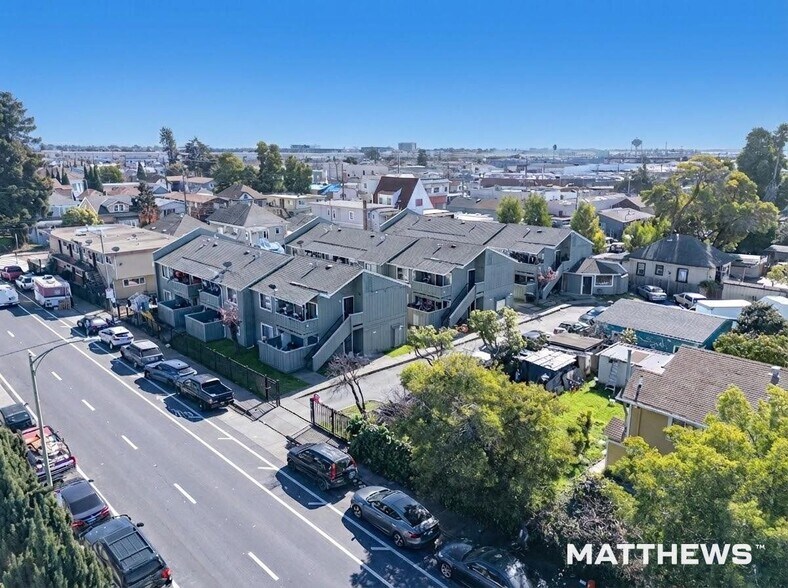 More Photos Of 4527 Bancroft Ave, Oakland Apartments For Sale