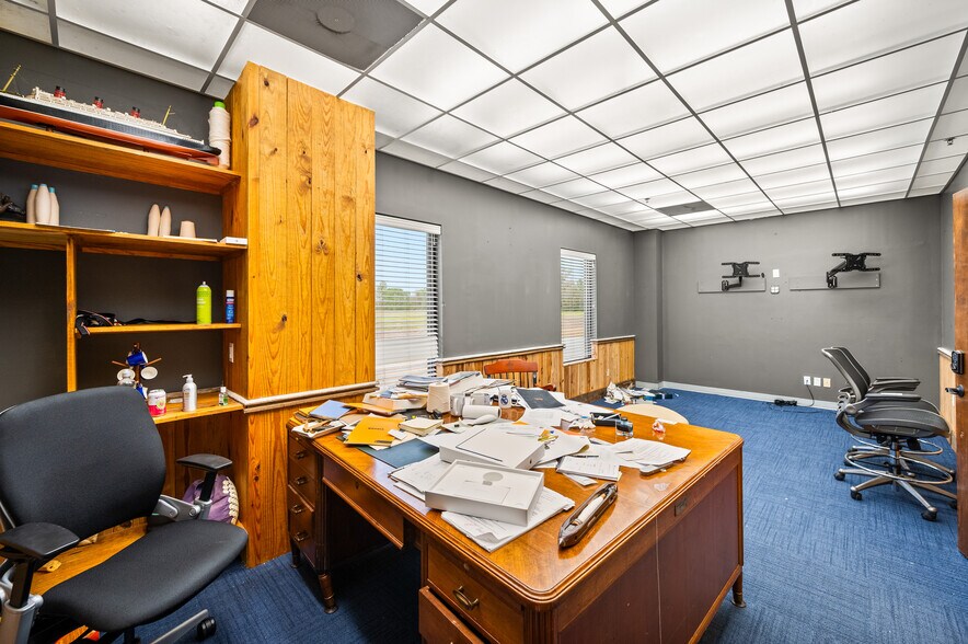 More Photos Of 1 King Timahoe Dr, Vidalia Industrial For Sale