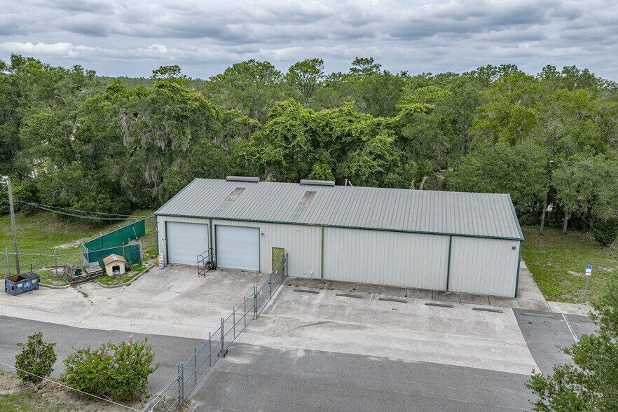 More Photos Of 6385 La Rose Rd, Brooksville Distribution For Sale