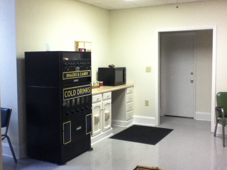 More Photos Of 1014-1020 Robeson St, Fayetteville Storefront Retail Office For Lease