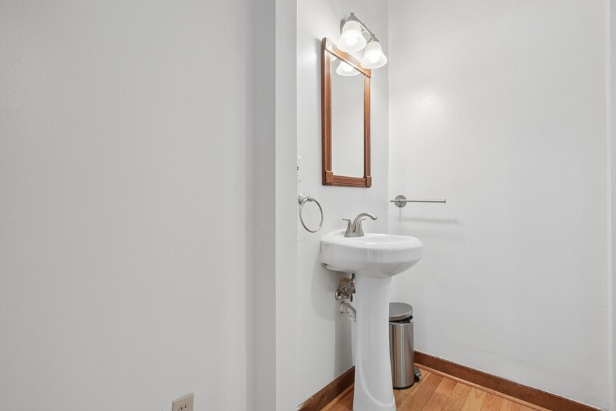 More Photos Of 54 E Whittier St, Columbus Medical For Lease