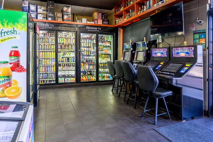 More Photos Of 714 N Nellis Blvd, Las Vegas Convenience Store For Sale