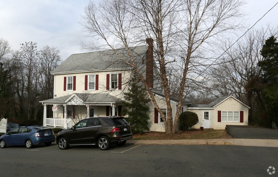 More Photos Of 35 Horner St, Warrenton Office Residential For Sale