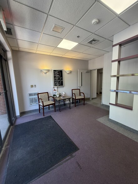 More Photos Of 171 Market Sq, Newington Office For Sale