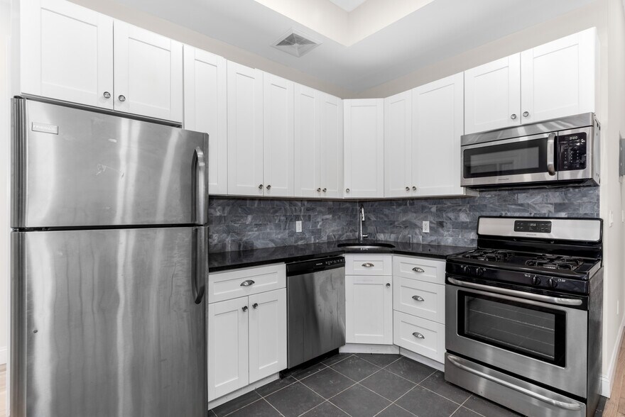 More Photos Of 154 Atlantic Ave, Brooklyn Apartments For Sale