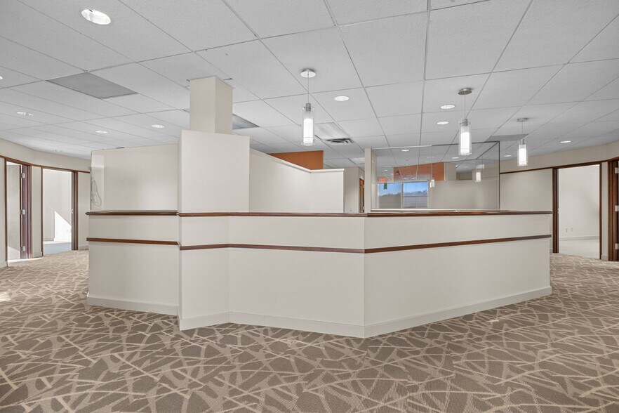 More Photos Of 667 Welsh Rd, Huntingdon Valley Office For Sale