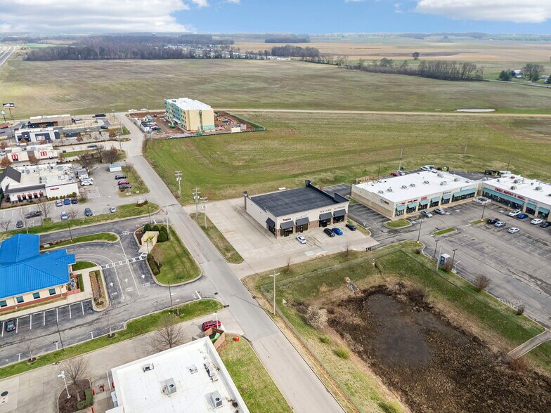 More Photos Of 206 Claire Ave, Oak Grove General Retail For Lease