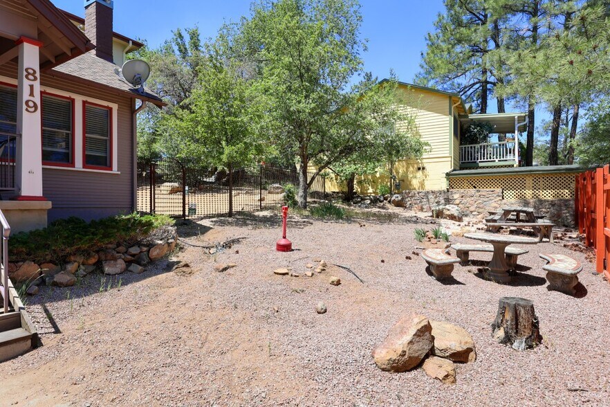 More Photos Of 819 W Gurley St, Prescott Apartments For Sale
