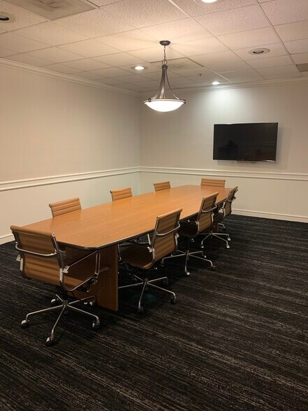 More Photos Of 433 N Camden Dr, Beverly Hills Medical For Lease