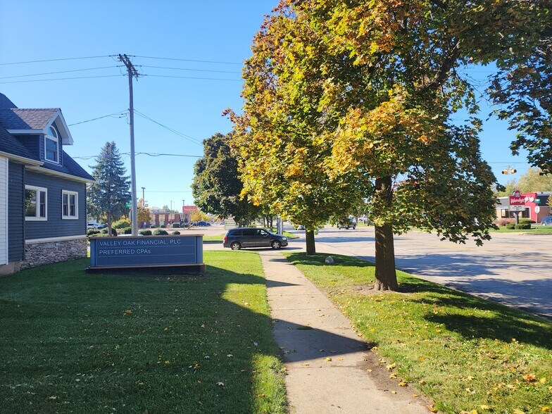 More Photos Of 536 W State St, Hastings Office Residential For Lease