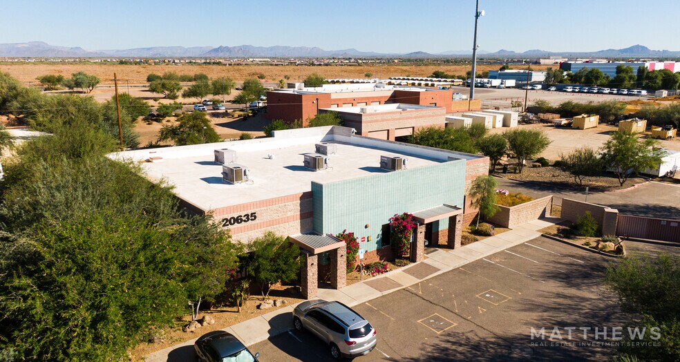 More Photos Of 20635 N 29th Pl, Phoenix Service For Sale