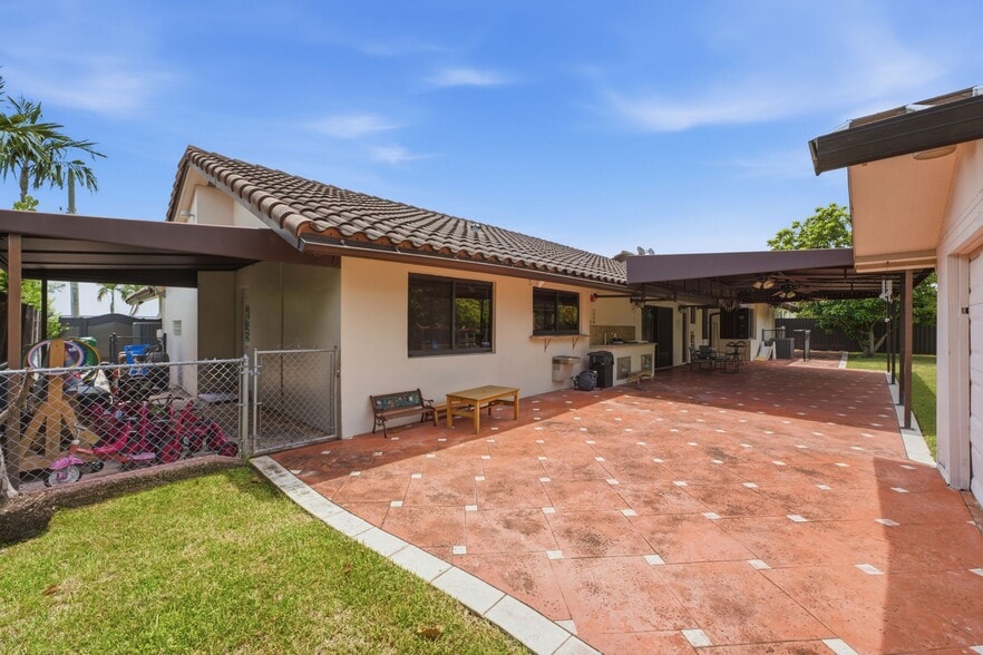 More Photos Of 4150 SW 137th Ct, Miami Schools For Sale