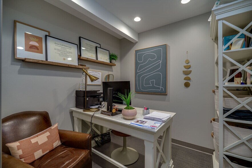 More Photos Of 5671 Far Hills Ave, Dayton Medical For Sale