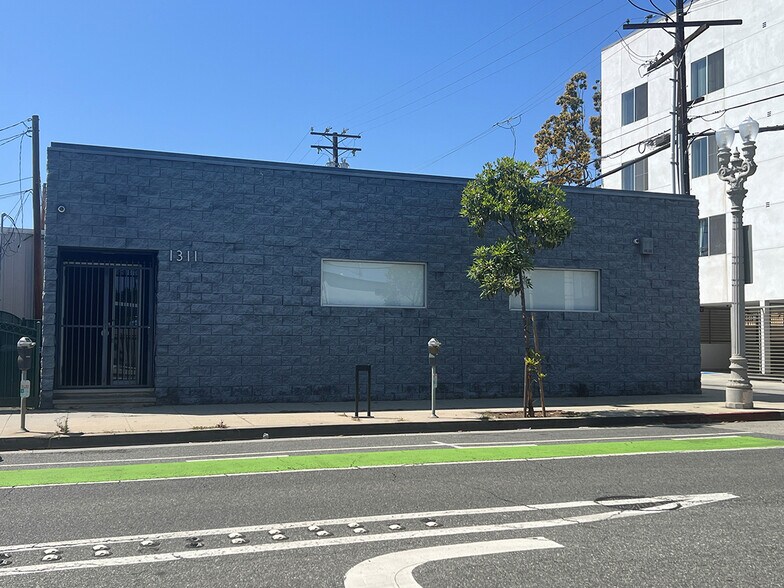 Primary Photo Of 1311 Broadway, Santa Monica Office For Lease