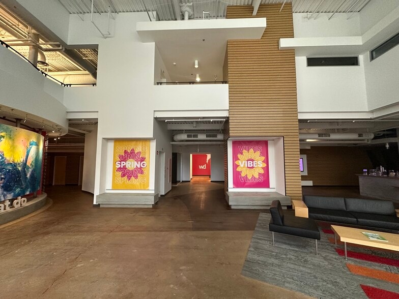 More Photos Of 7007 Discovery Blvd, Dublin Office For Sale