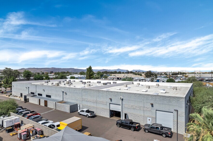 More Photos Of 2020 W 4th St, Tempe Manufacturing For Sale