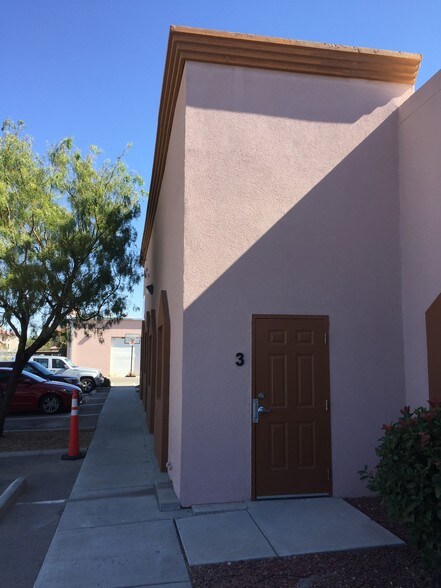 More Photos Of 11601 Pellicano Dr, El Paso Warehouse For Lease
