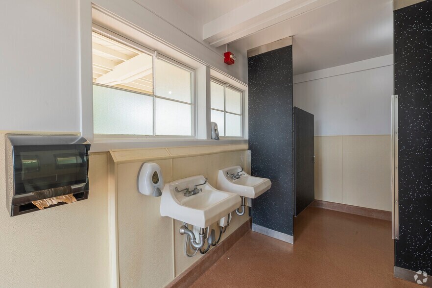 More Photos Of 1680 Los Carneros Ave, Napa Schools For Sale