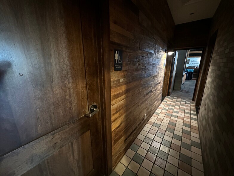 More Photos Of 1731 Kalakaua Ave, Honolulu Freestanding For Lease