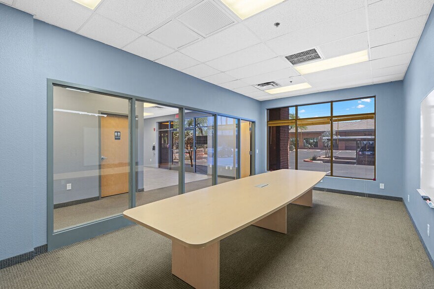 More Photos Of 2075 S Cottonwood Dr, Tempe Medical For Lease