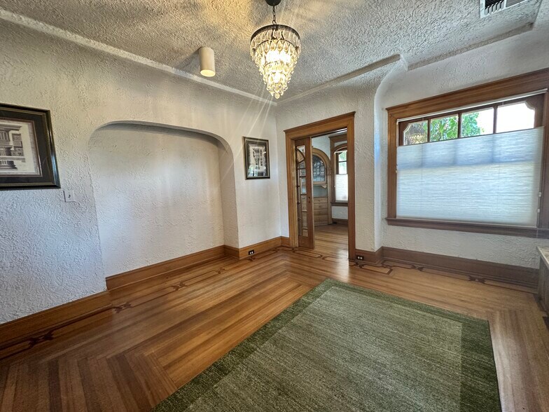 More Photos Of 527 S Arlington Ave, Reno Office Residential For Lease