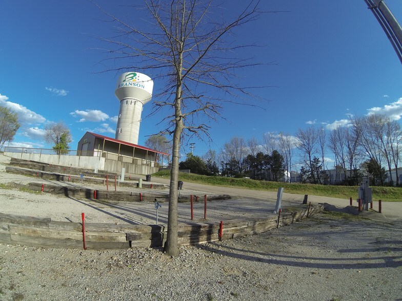 More Photos Of 3330 Harvey Ln, Branson Trailer Camper Park For Sale