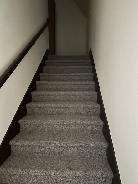 More Photos Of 1441 W Pleasant Grove Rd, Rogers Self Storage For Lease