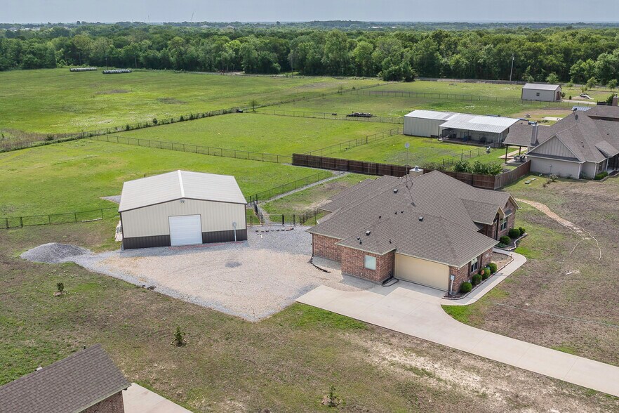 More Photos Of 667 County Road 4935, Trenton Industrial For Sale