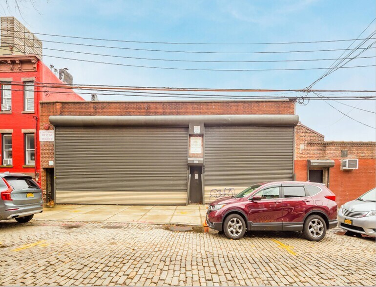 More Photos Of 202 Van Dyke St, Brooklyn Light Manufacturing For Lease