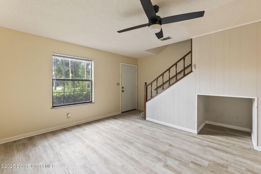 More Photos Of 3034 Jefferson St, Marianna Apartments For Sale