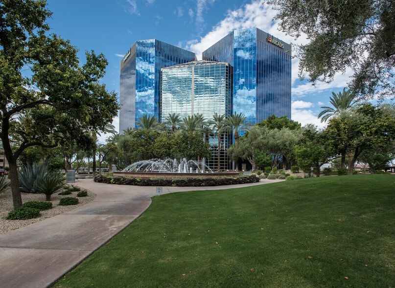 More Photos Of 426 N 44th St, Phoenix Unknown For Lease