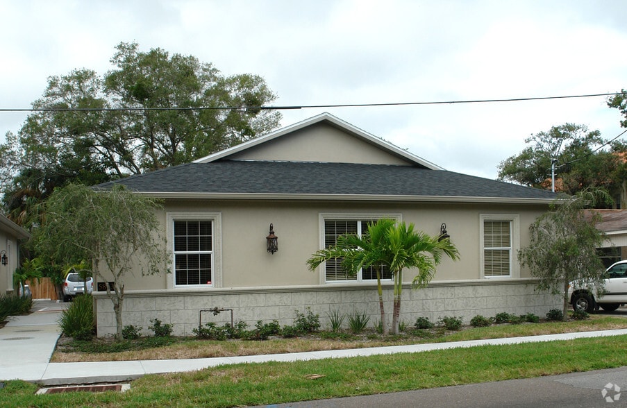 More Photos Of 5813 S Macdill Ave, Tampa Office For Sale
