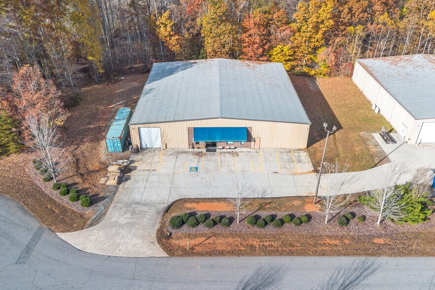 More Photos Of 8203 B & G Ct, Stokesdale Manufacturing For Lease