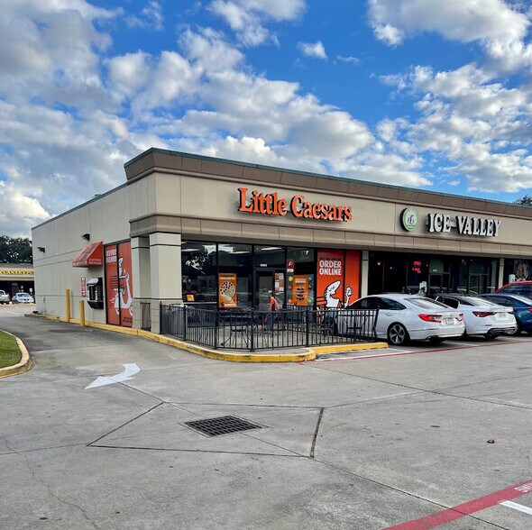 More Photos Of 8604-8686 N Hwy 6, Houston Unknown For Lease