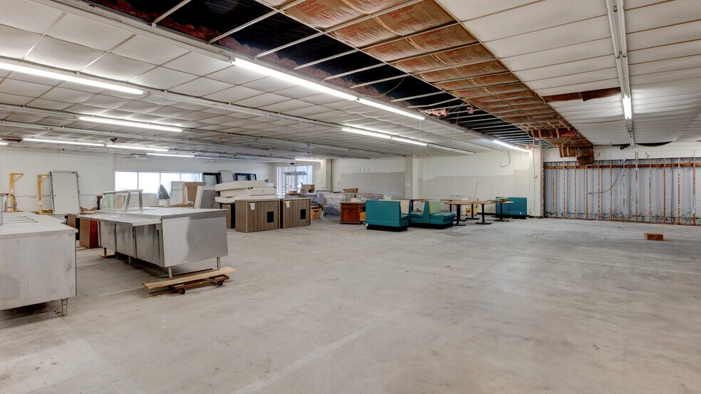 More Photos Of 2015 Payne st, Tell City Light Distribution For Sale