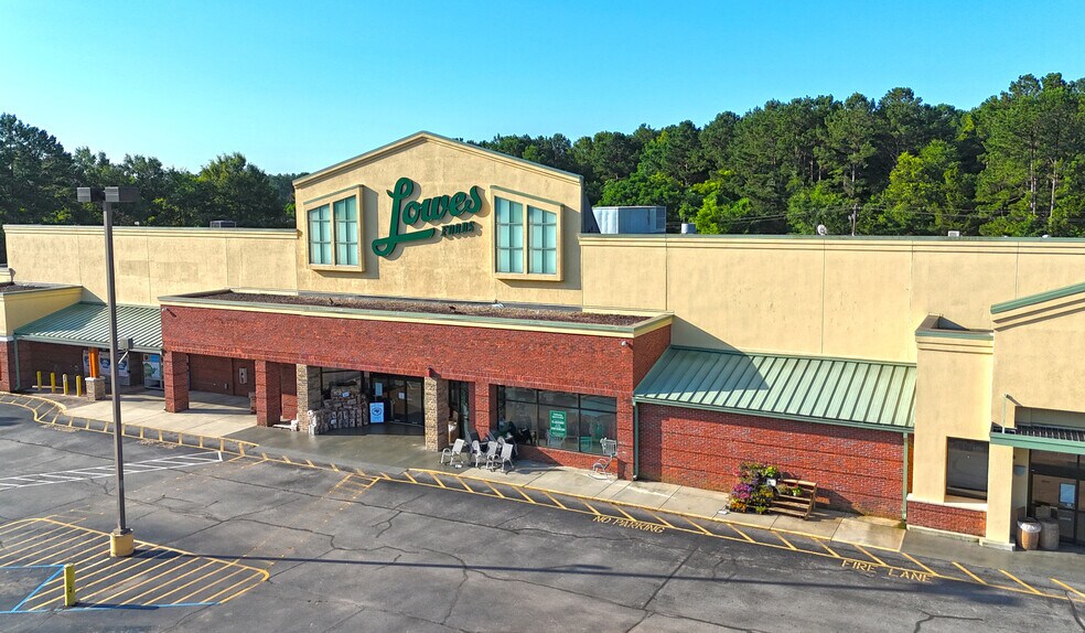 Primary Photo Of 1419 Chapin Rd, Chapin General Retail For Lease