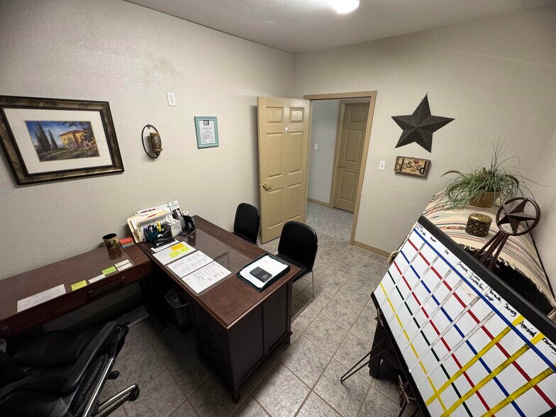More Photos Of 1909 Indian Wells Rd, Alamogordo Loft Creative Space For Sale