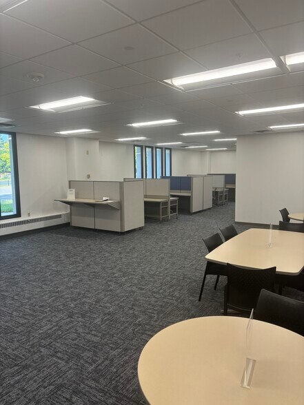 More Photos Of 9740 Grand Ave S, Minneapolis Office For Lease