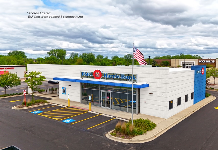 More Photos Of 2400 N Richmond Rd, Mchenry Freestanding For Sale