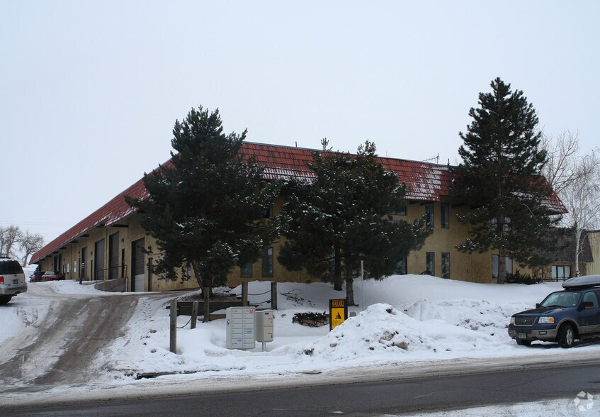 More Photos Of 3768 Norwood Dr, Littleton Warehouse For Lease