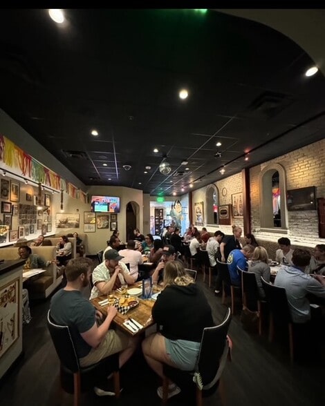 More Photos Of 2 W Pennsylvania Ave, Towson Restaurant For Lease