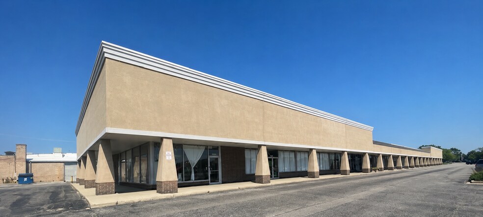 Primary Photo Of 10207 Grand Ave, Franklin Park Freestanding For Lease