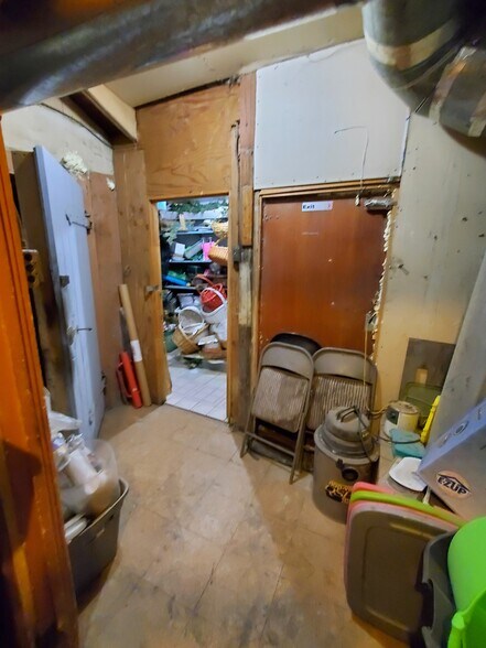 More Photos Of 19306 National Trails Hwy, Oro Grande Bar For Sale