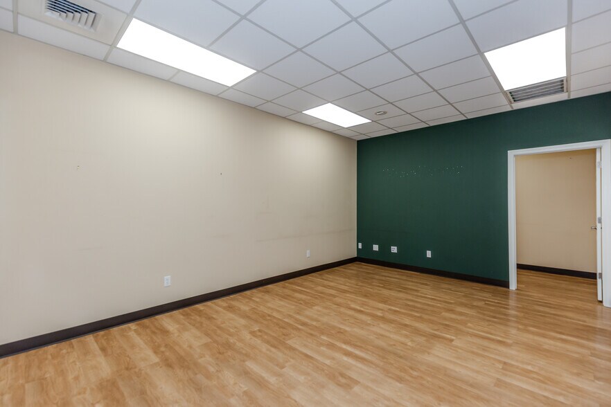 More Photos Of 2172 Broad St, Cranston Freestanding For Lease
