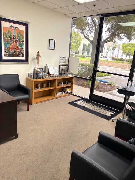 More Photos Of 1650 Beacon Pl, Oxnard Warehouse For Sale