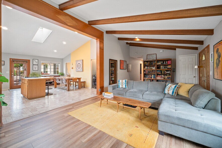 More Photos Of 14547 Thayer Rd, Oregon City Congregate Senior Housing For Sale