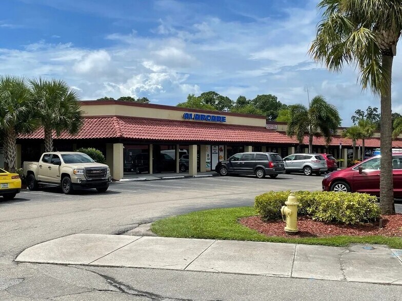 More Photos Of 15250 S US 41/ Tamiami Trl, Fort Myers Unknown For Lease