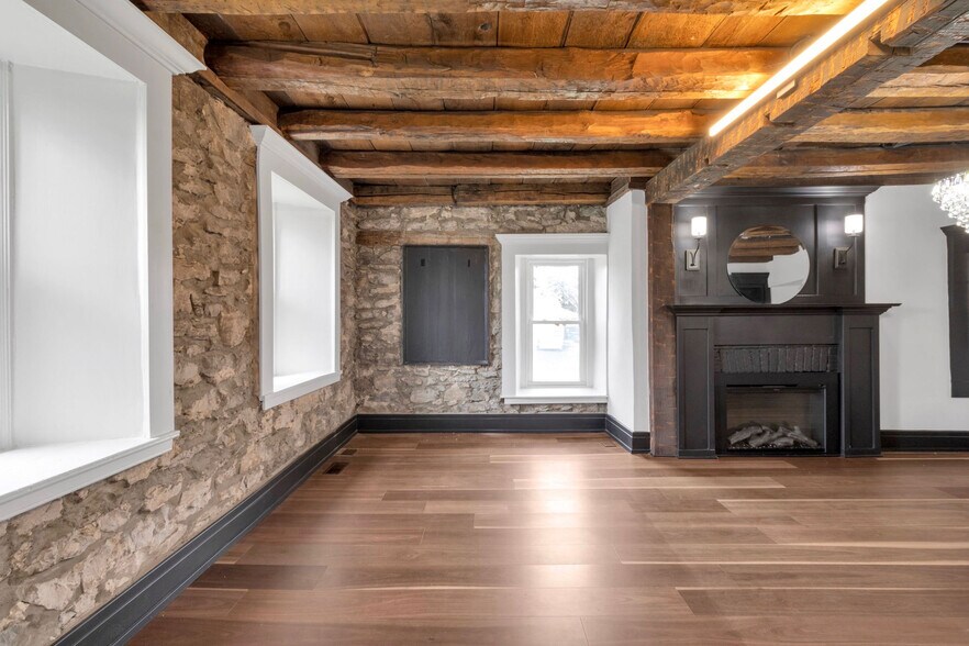 More Photos Of 9060 Main St, Clarence Storefront Retail Residential For Sale