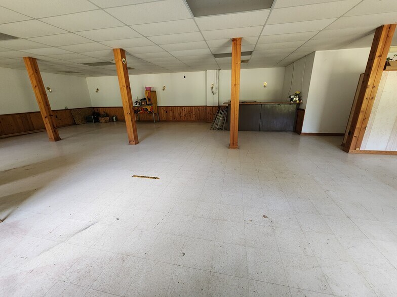 More Photos Of 6558 New York 12, Norwich General Retail For Sale