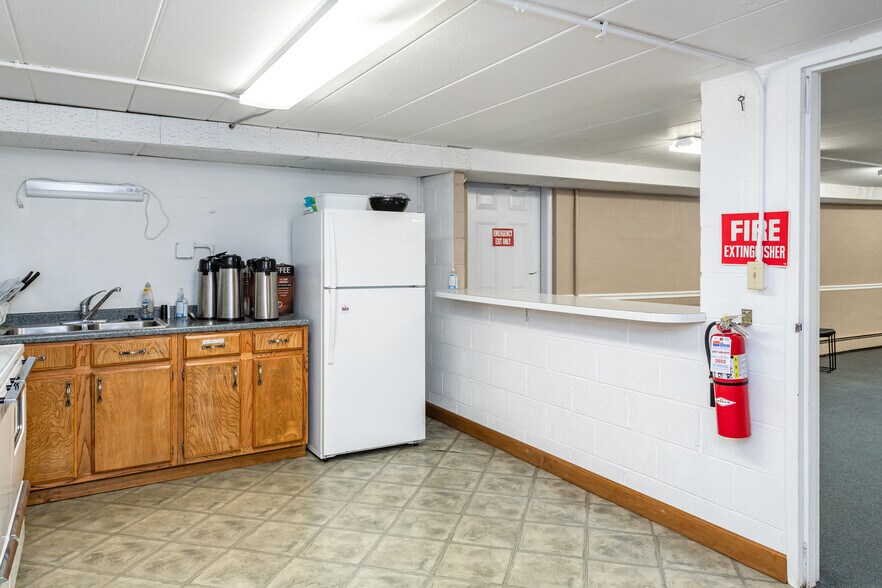 More Photos Of 4445 Wilmington Pike, Dayton Religious Facility For Sale